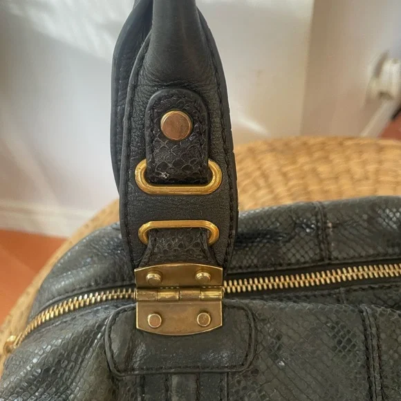 •VINTAGE • LOCKHEART Snake Embossed Shoulder Bag - Picture 7 of 13